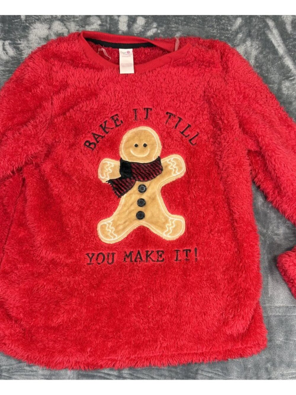 Secret Treasures Womens L PJ Top Furry Gingerbread Graphic Red